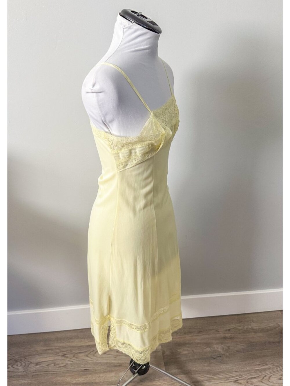 Vintage Butter Yellow Midi Lace Slip - Picture 3 of 10